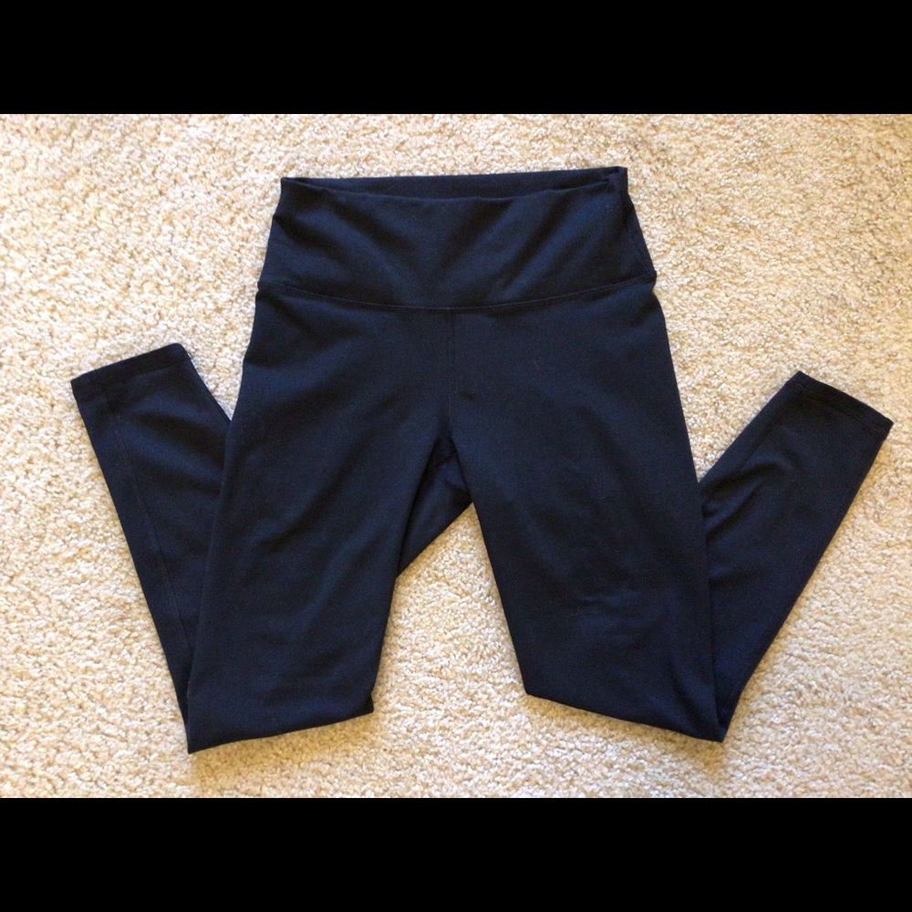 Fabletics Black Power Hold 7/8 Leggings